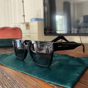 Gucci Cat-Eye Frame Sunglasses